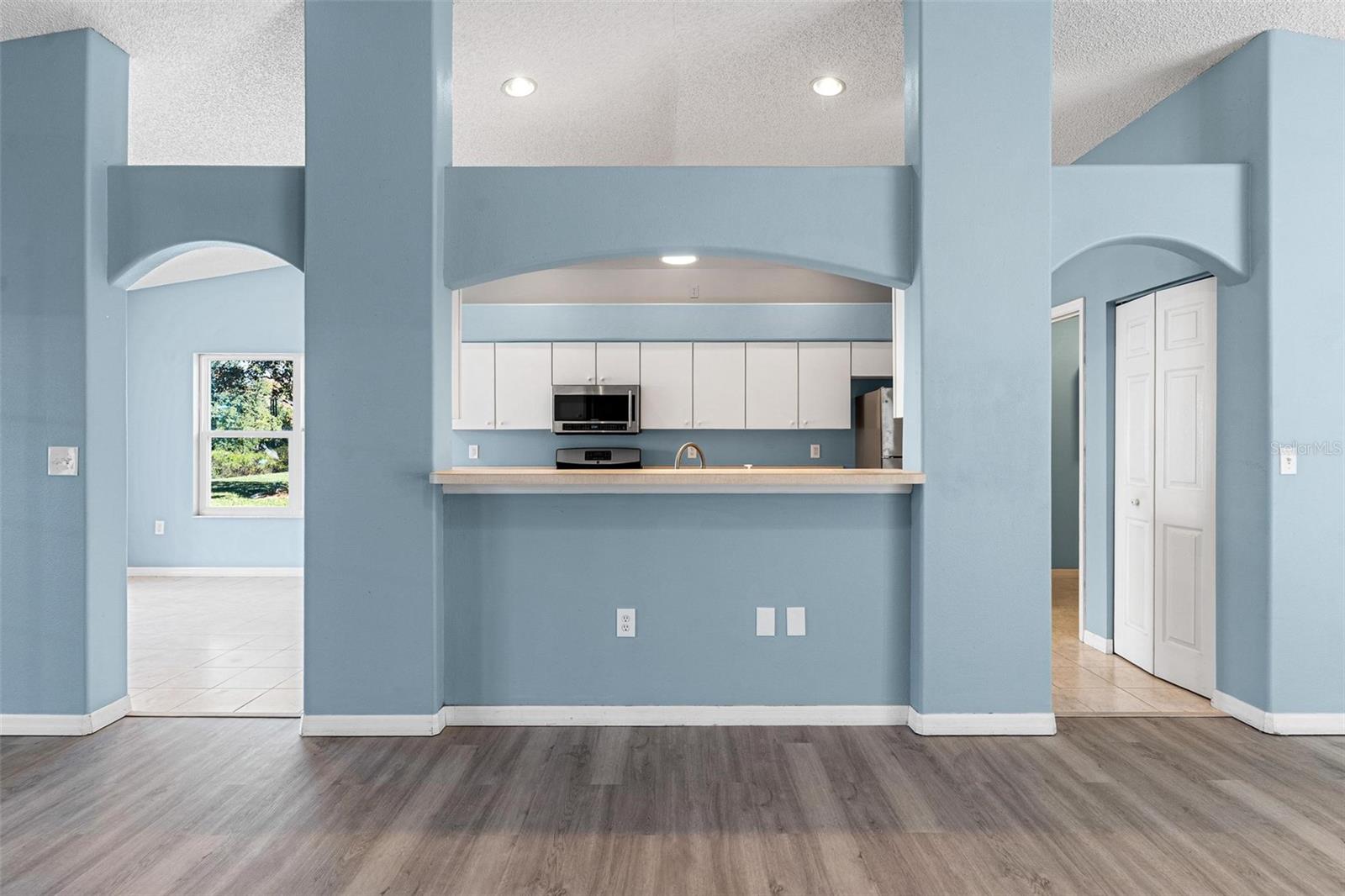 Image 7 of 28 For 1009 Forest Breeze Path