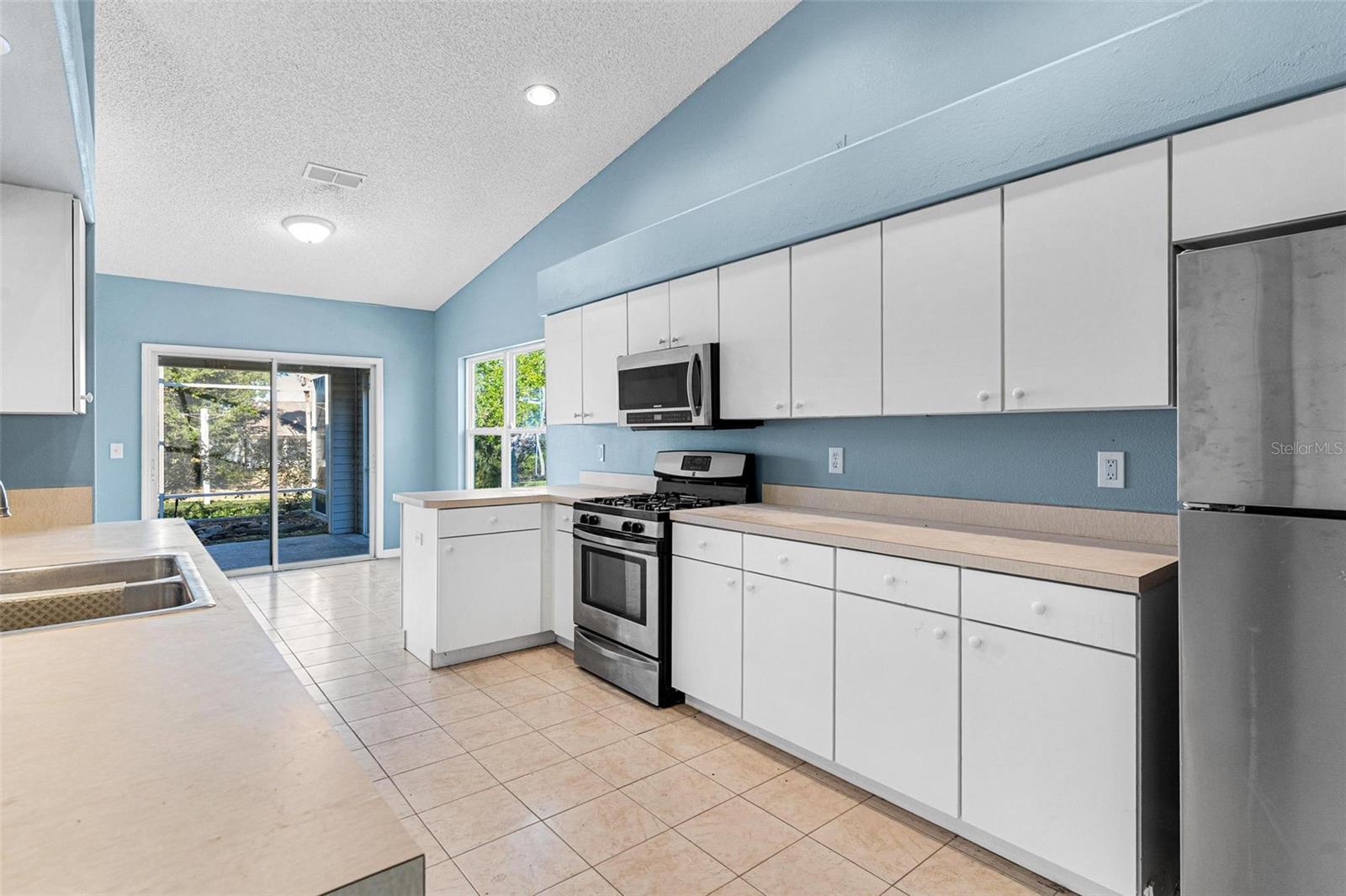 Image 8 of 28 For 1009 Forest Breeze Path