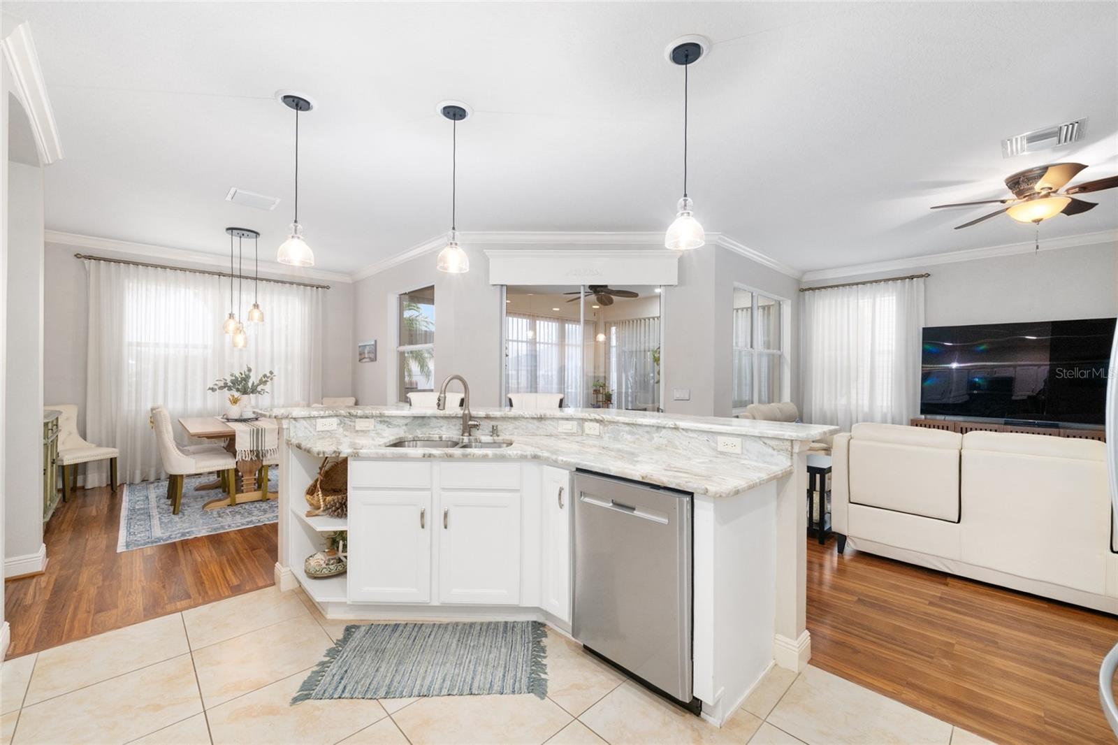 Image 11 of 34 For 879 Chapman Loop