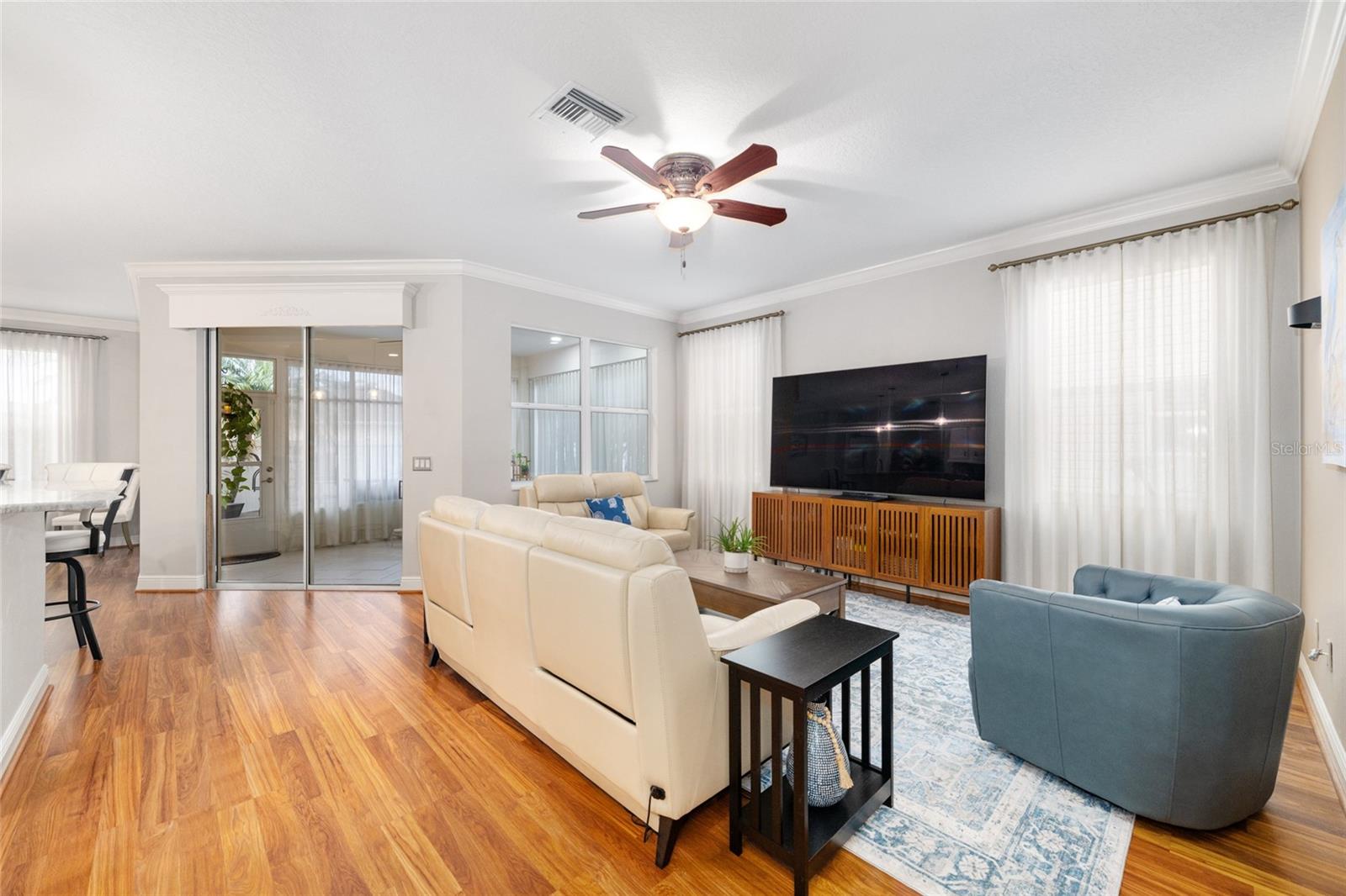 Image 15 of 34 For 879 Chapman Loop