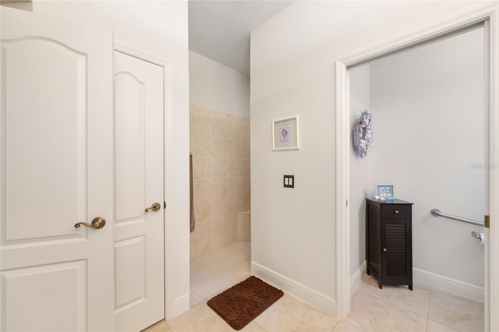 Image 21 of 34 For 879 Chapman Loop