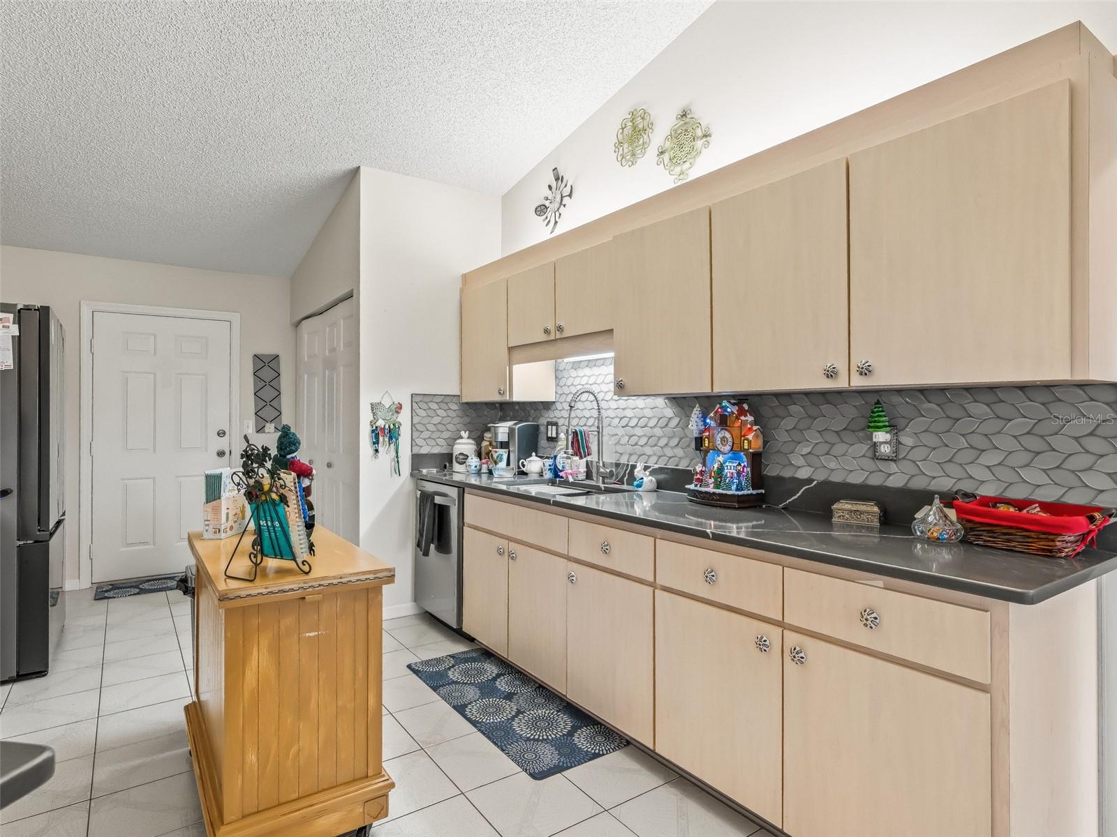 Image 13 of 30 For 9900 175th Place