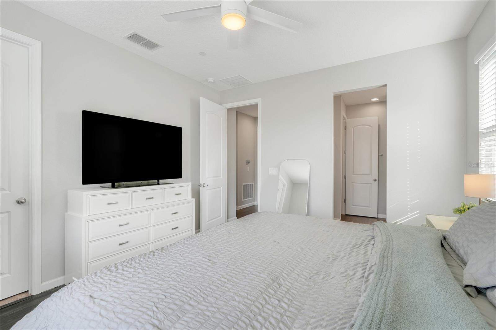 Image 19 of 36 For 2330 Wadeview Loop