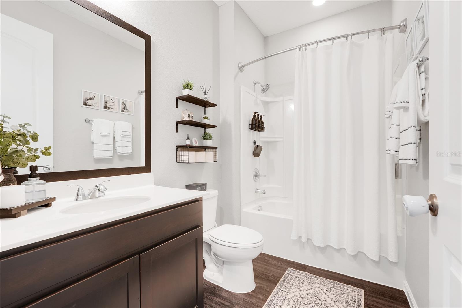 Image 23 of 36 For 2330 Wadeview Loop