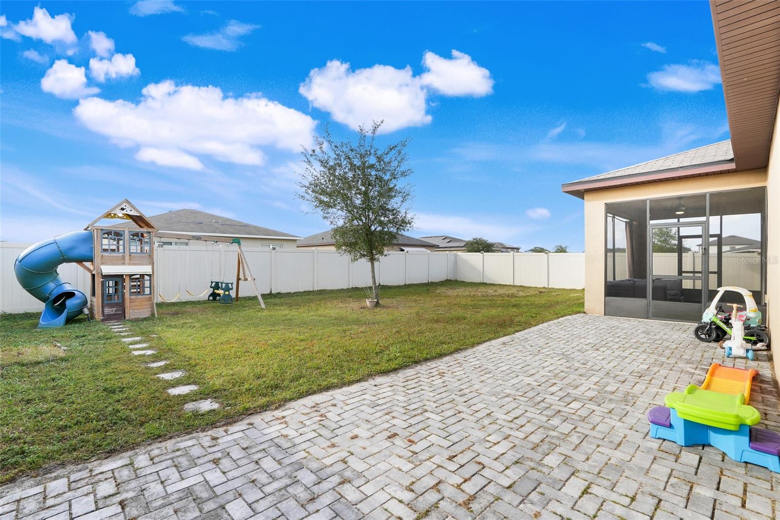 Image 32 of 36 For 2330 Wadeview Loop