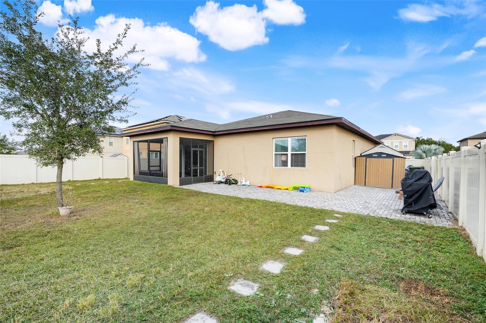 Image 33 of 36 For 2330 Wadeview Loop