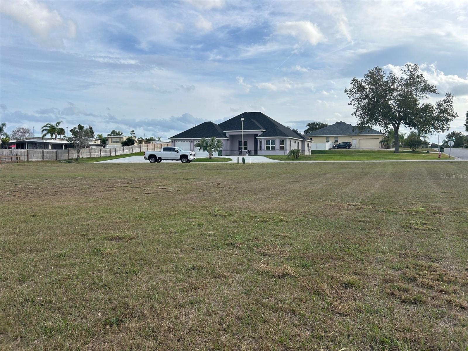 Image 6 of 13 For Waterview Drive