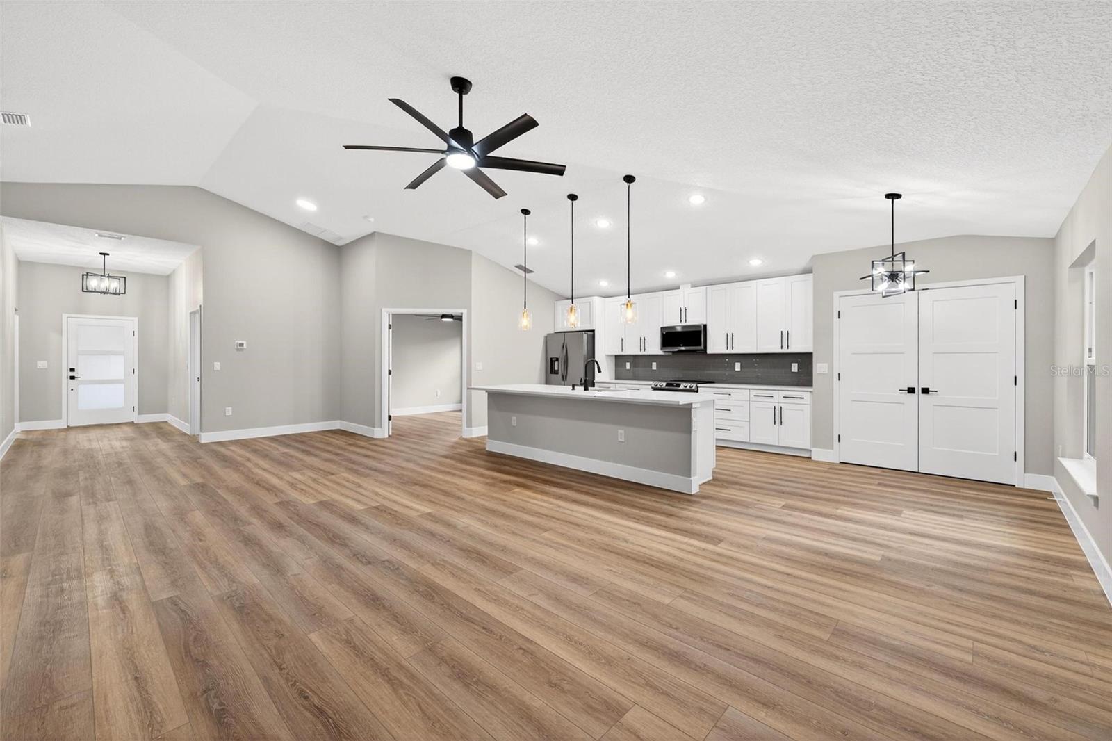 Image 19 of 74 For 225 Hillside Avenue