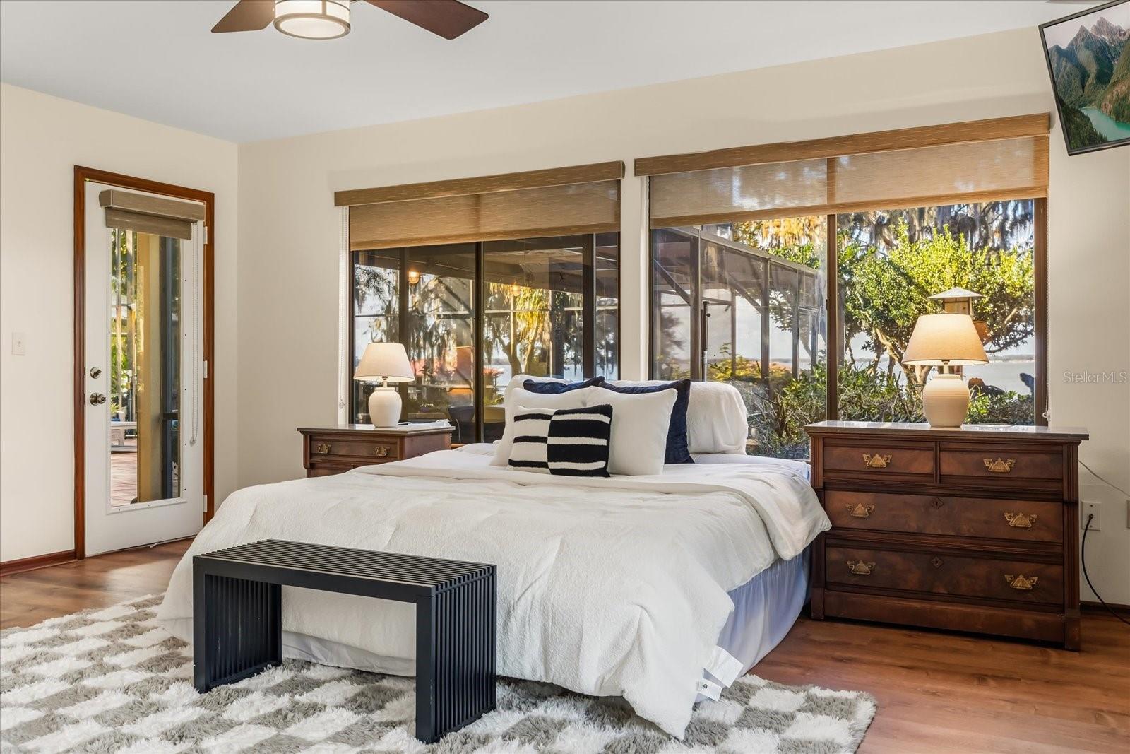 Image 21 of 58 For 15815 Acorn Circle