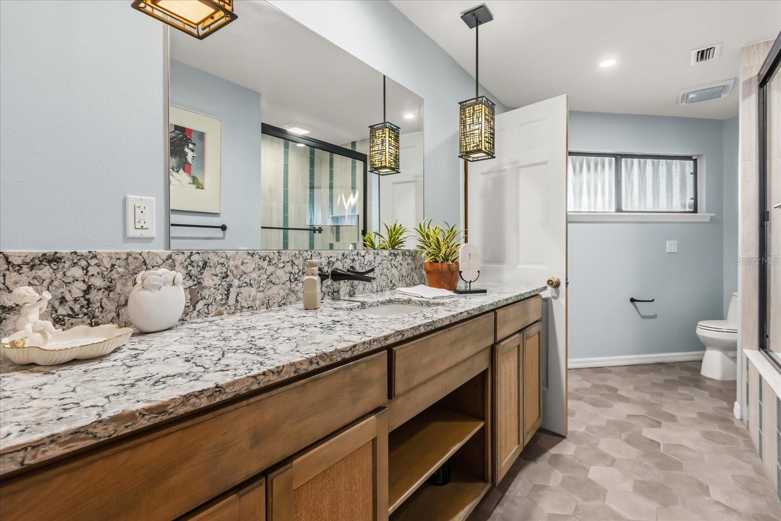 Image 26 of 58 For 15815 Acorn Circle