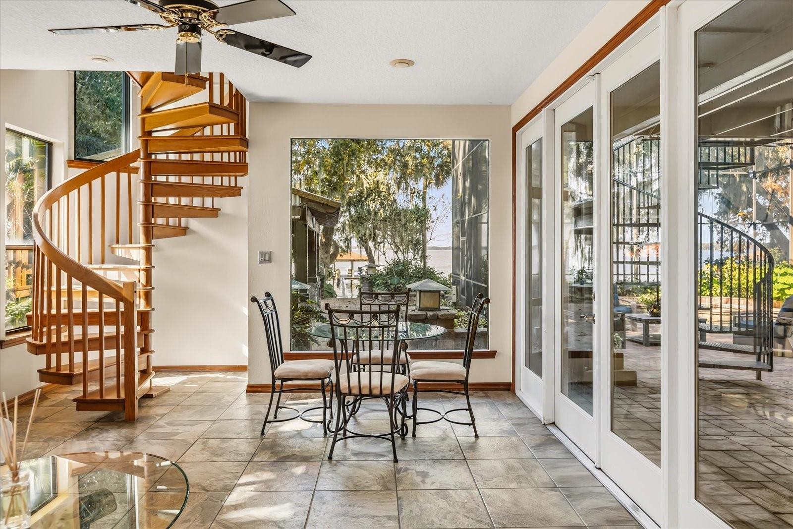 Image 29 of 58 For 15815 Acorn Circle