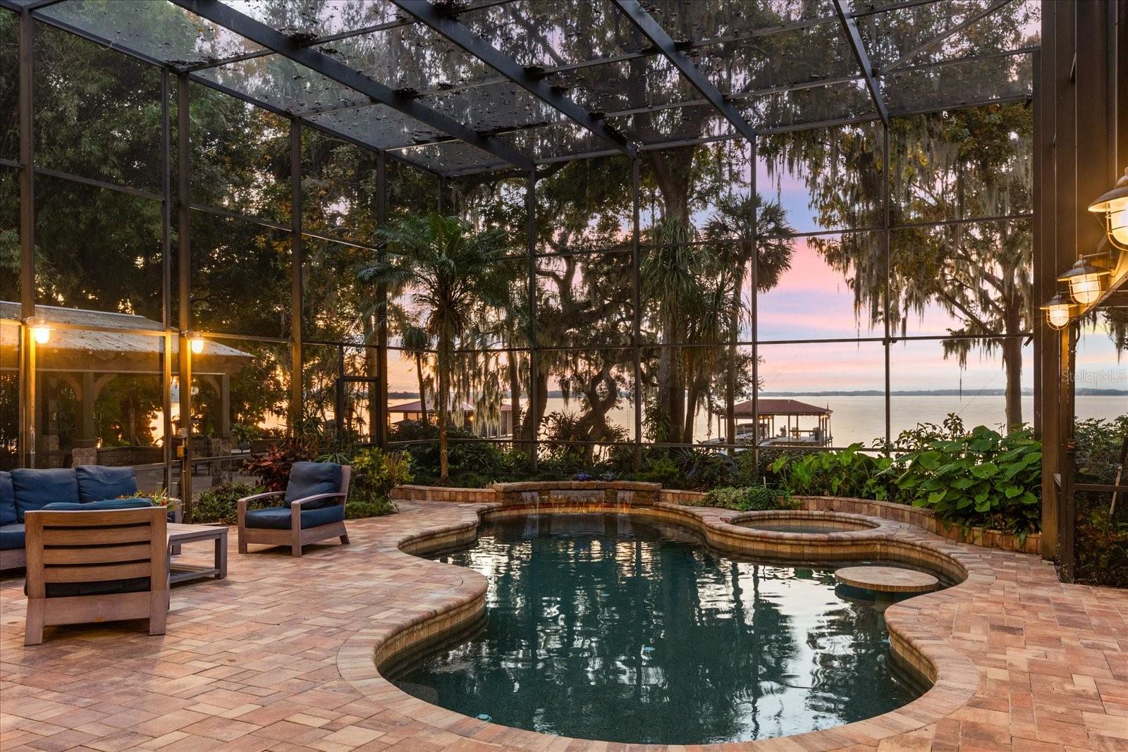 Image 3 of 58 For 15815 Acorn Circle