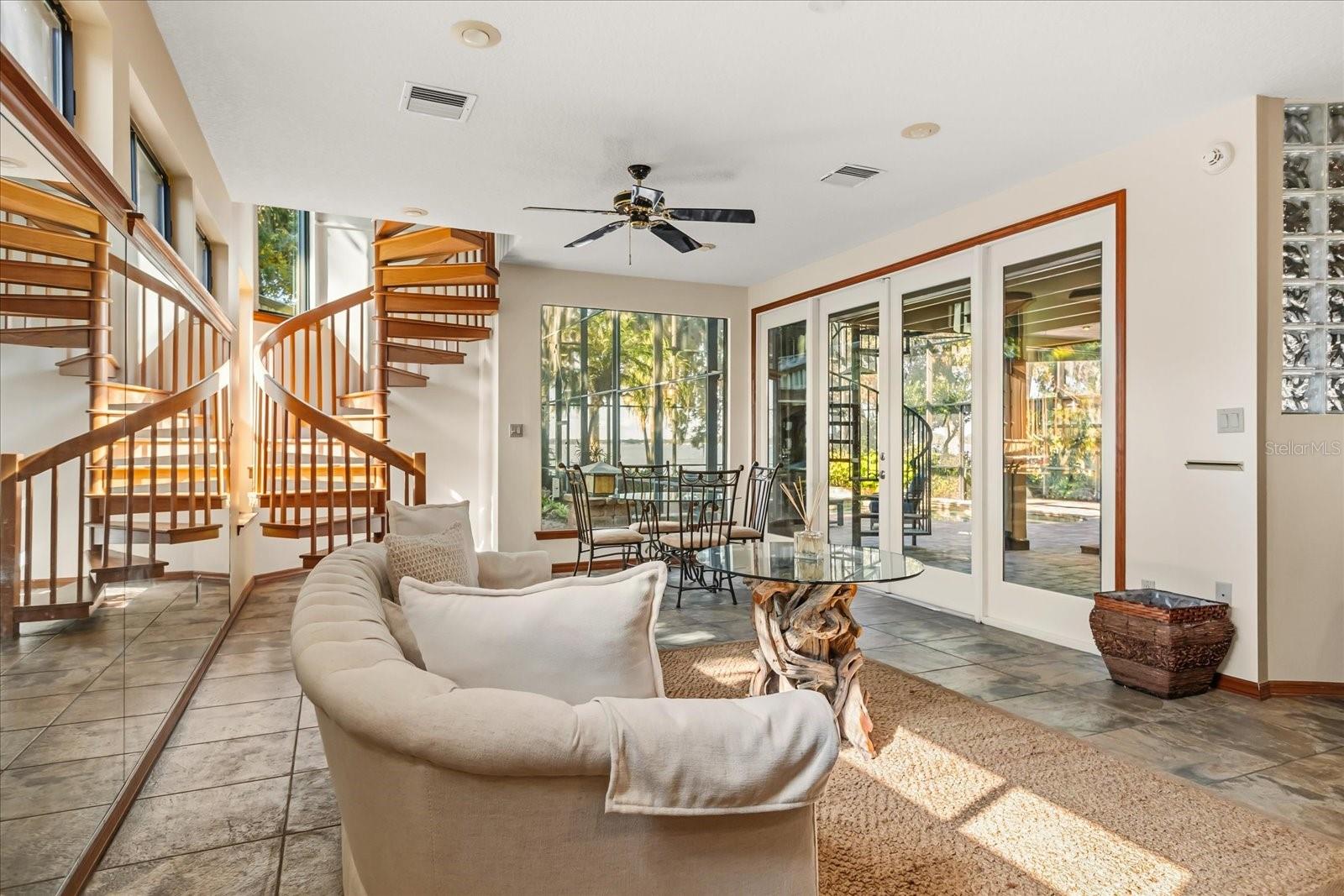 Image 30 of 58 For 15815 Acorn Circle