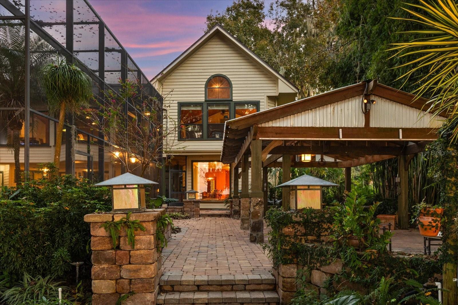 Image 6 of 58 For 15815 Acorn Circle