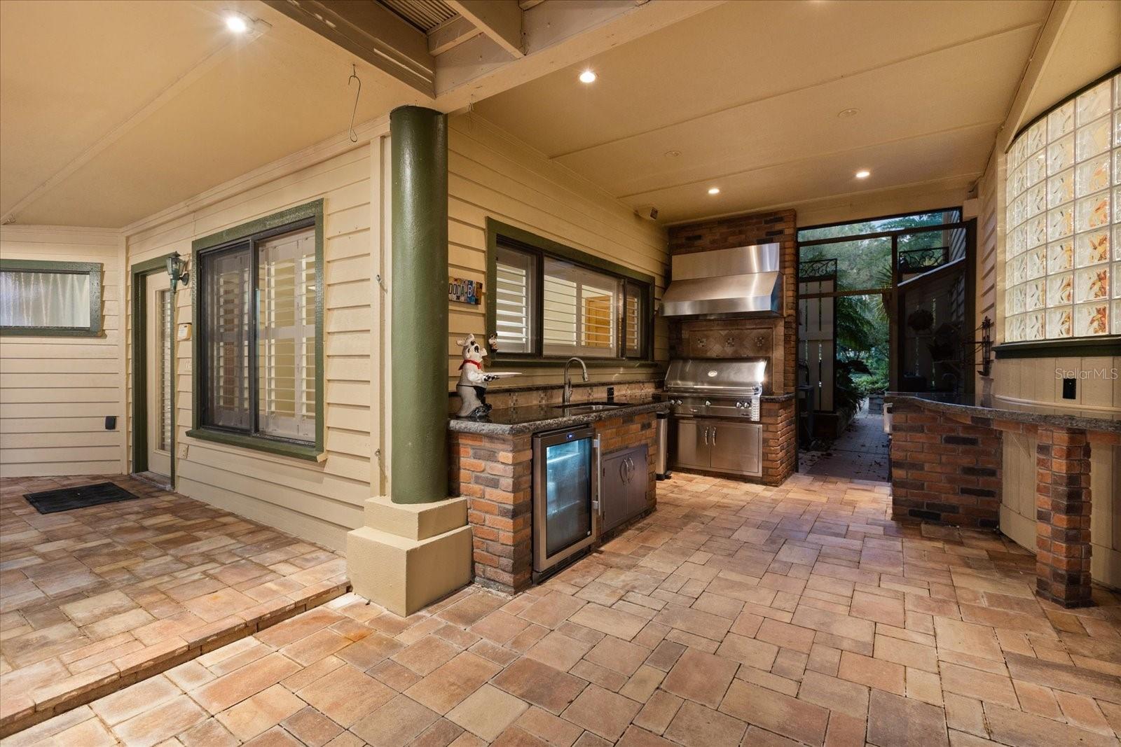 Image 9 of 58 For 15815 Acorn Circle