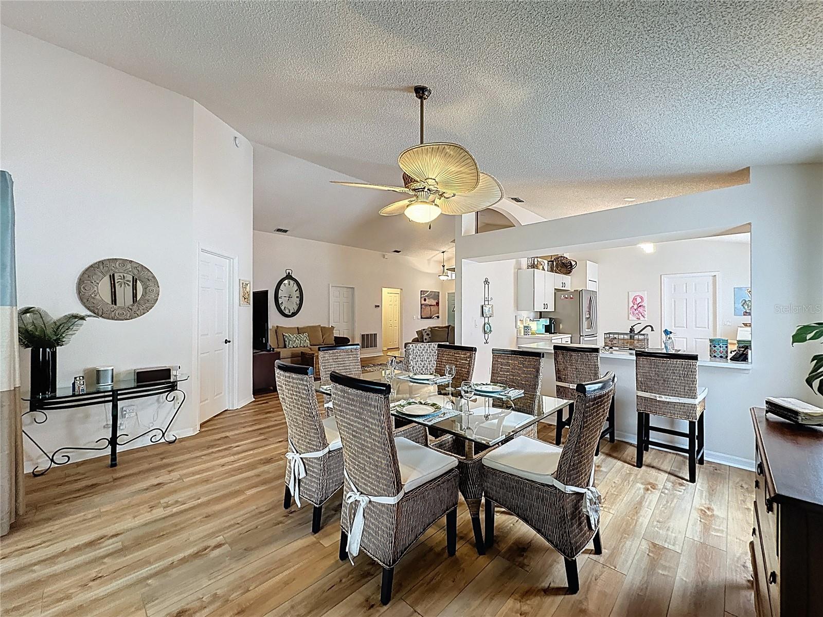 Image 17 of 80 For 3812 Doune Way