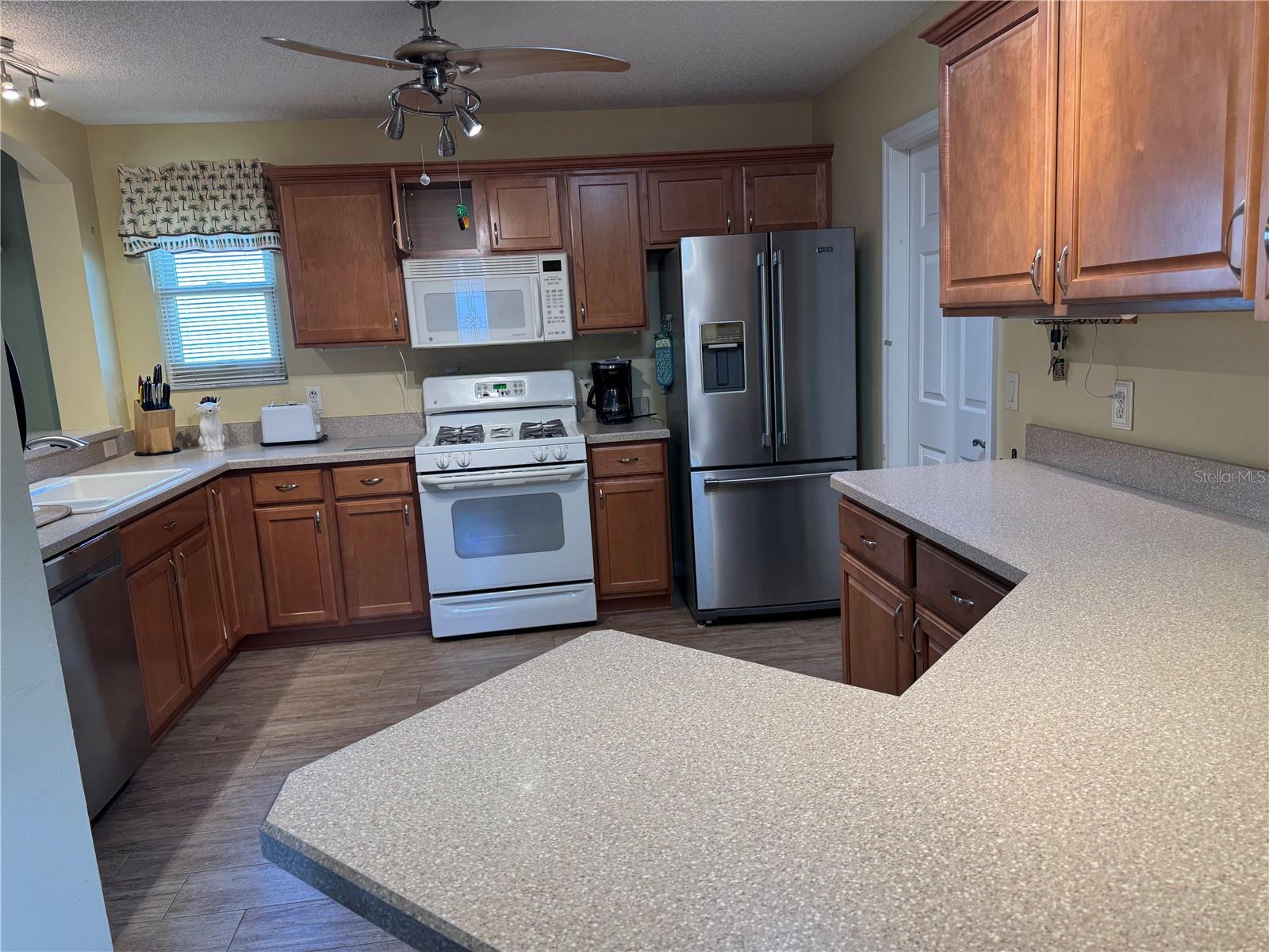 Image 6 of 9 For 1258 Estill Avenue