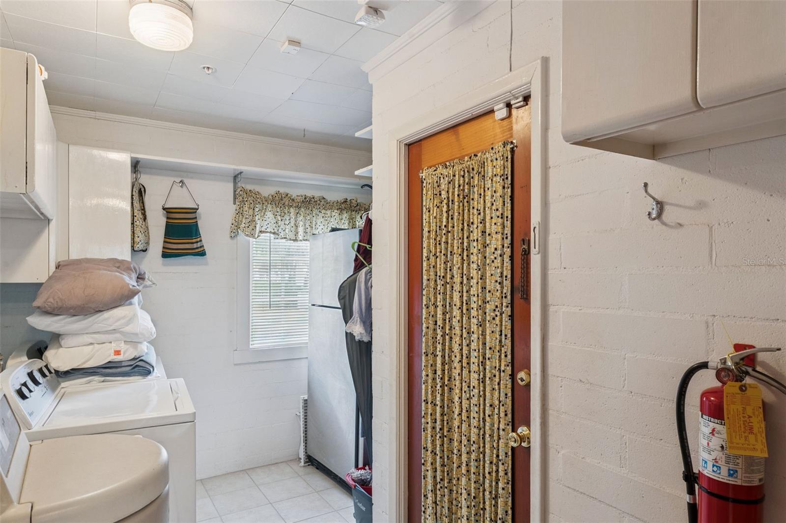 Image 28 of 40 For 27 Center Street