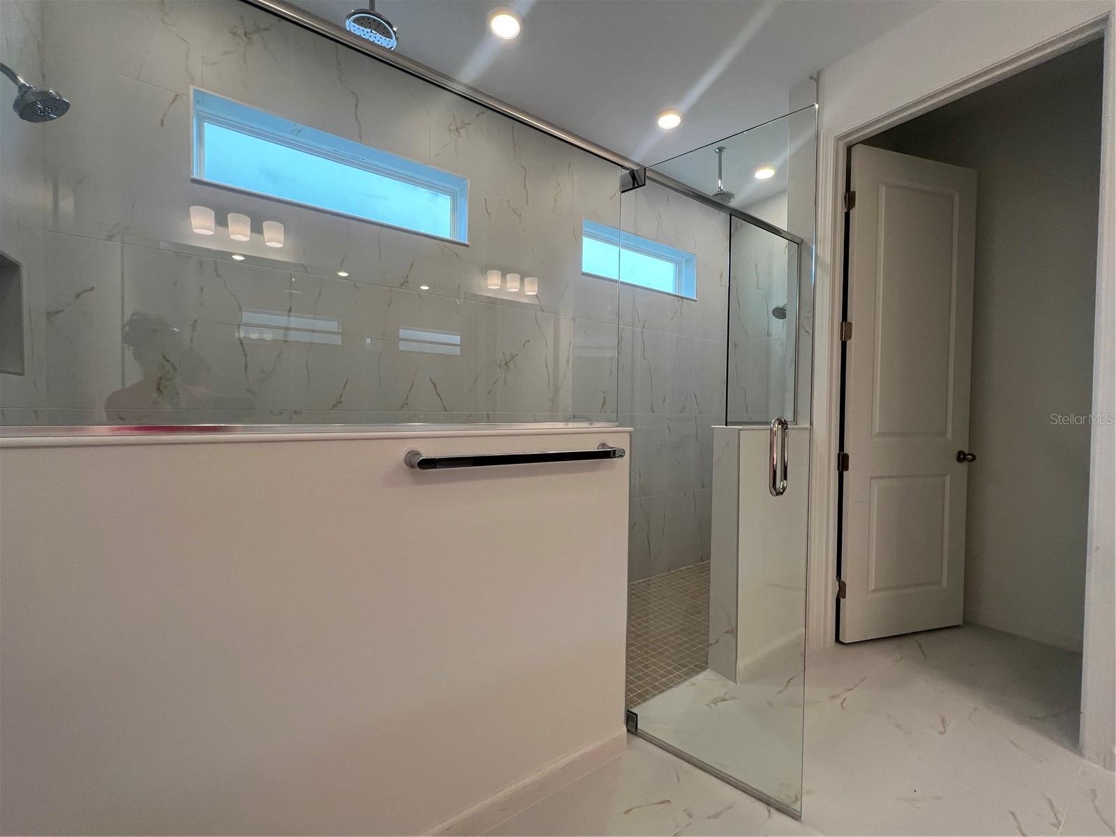 Image 20 of 27 For 2075 Keystone Pass Boulevard