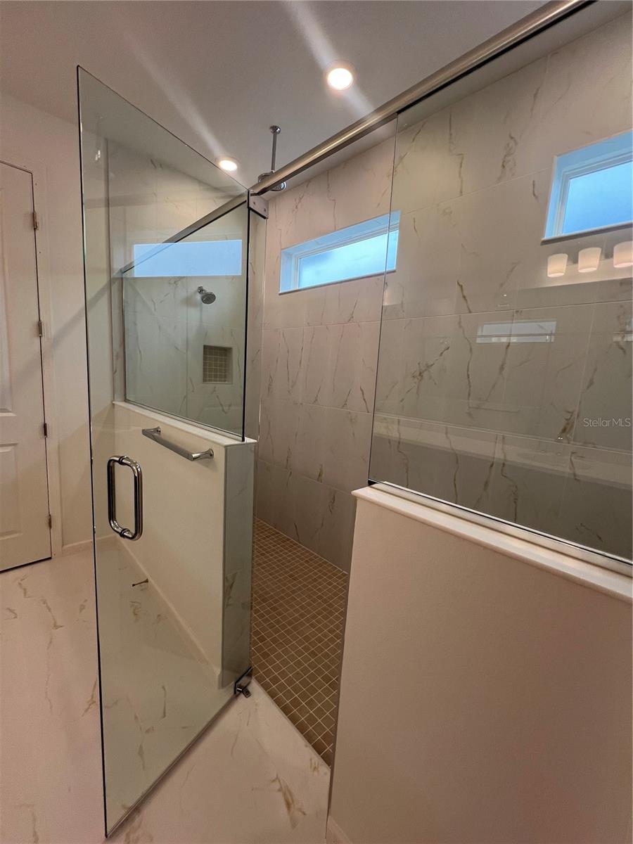 Image 24 of 27 For 2075 Keystone Pass Boulevard