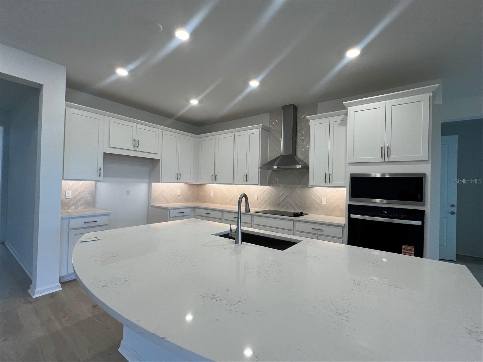 Image 7 of 27 For 2075 Keystone Pass Boulevard