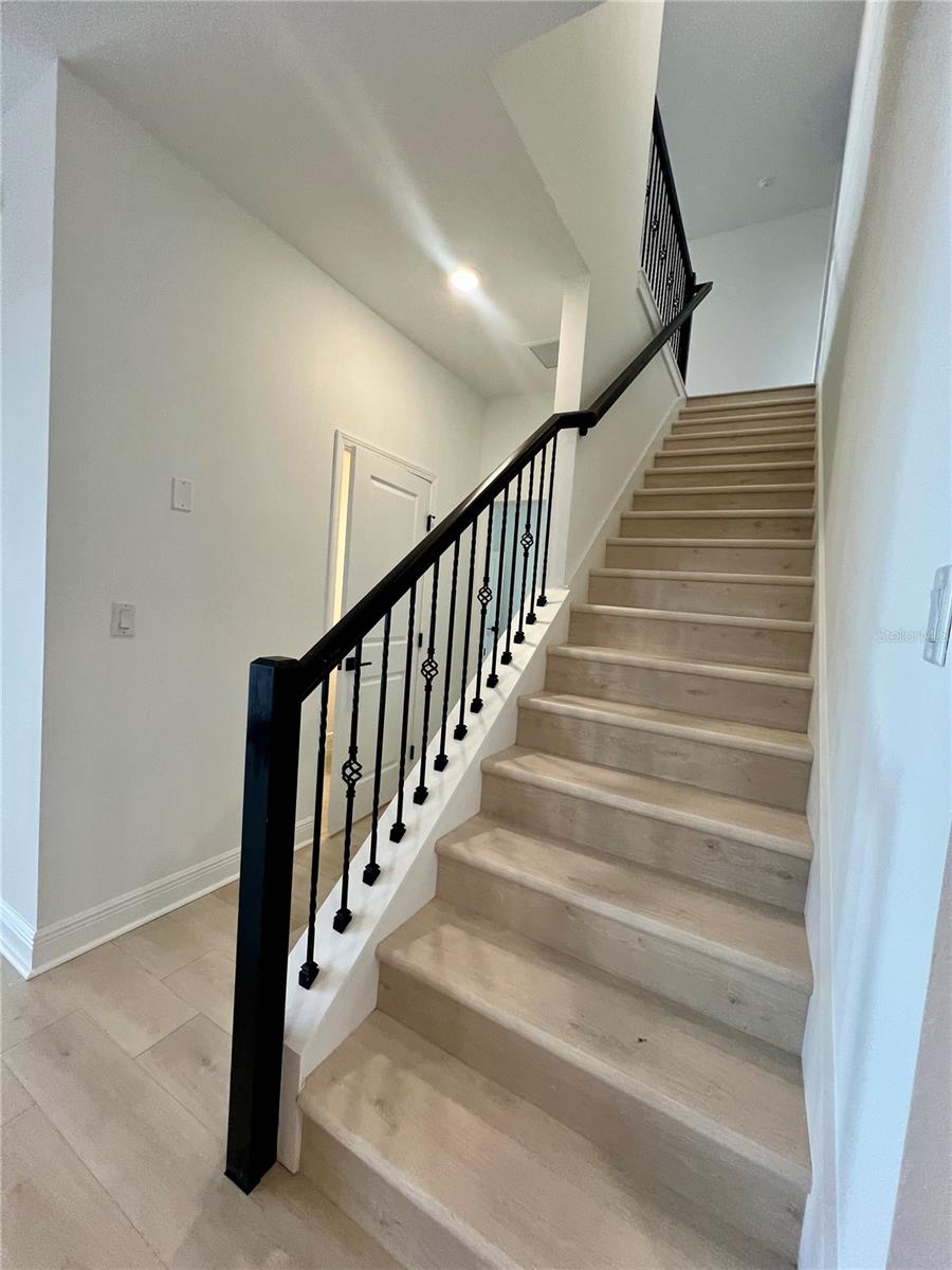 Image 10 of 19 For 2099 Maverick Drive