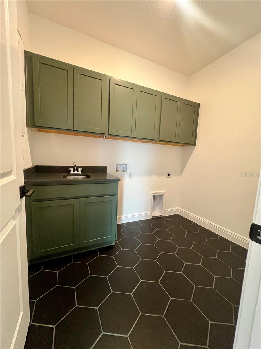 Image 12 of 19 For 2099 Maverick Drive