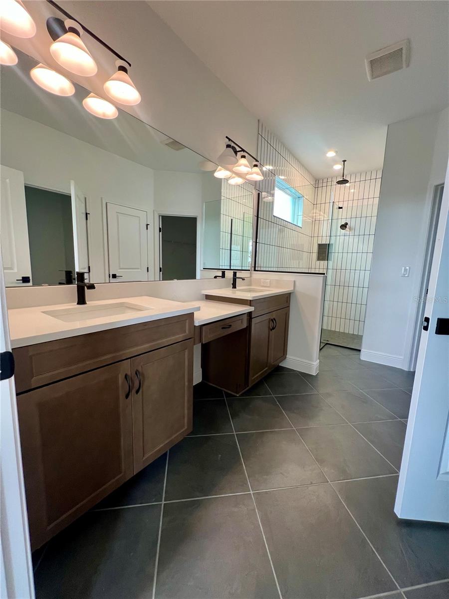 Image 14 of 19 For 2099 Maverick Drive