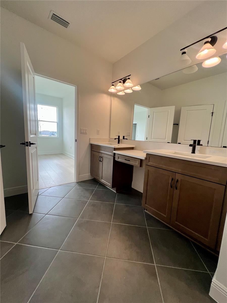 Image 16 of 19 For 2099 Maverick Drive