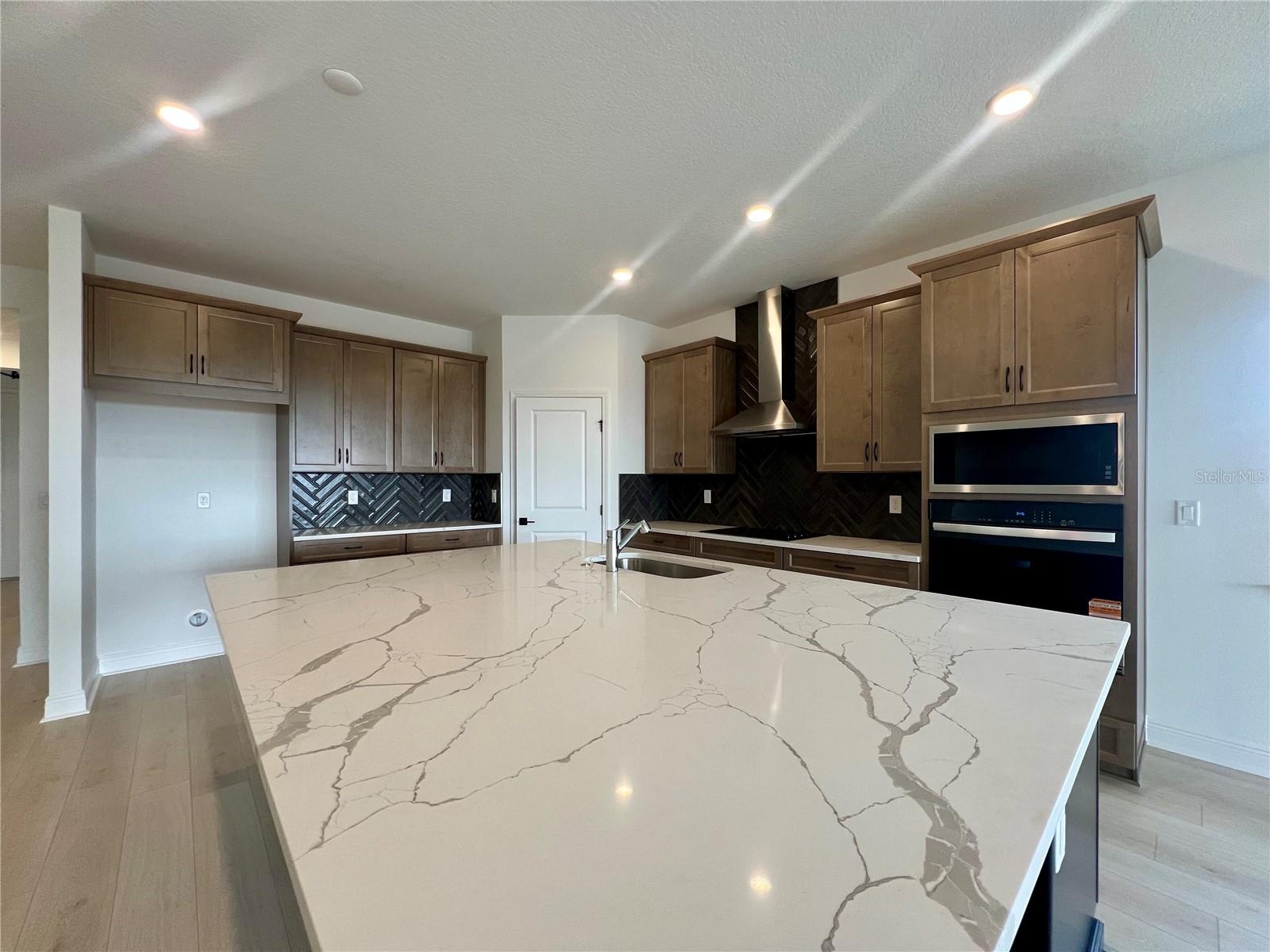 Image 7 of 19 For 2099 Maverick Drive