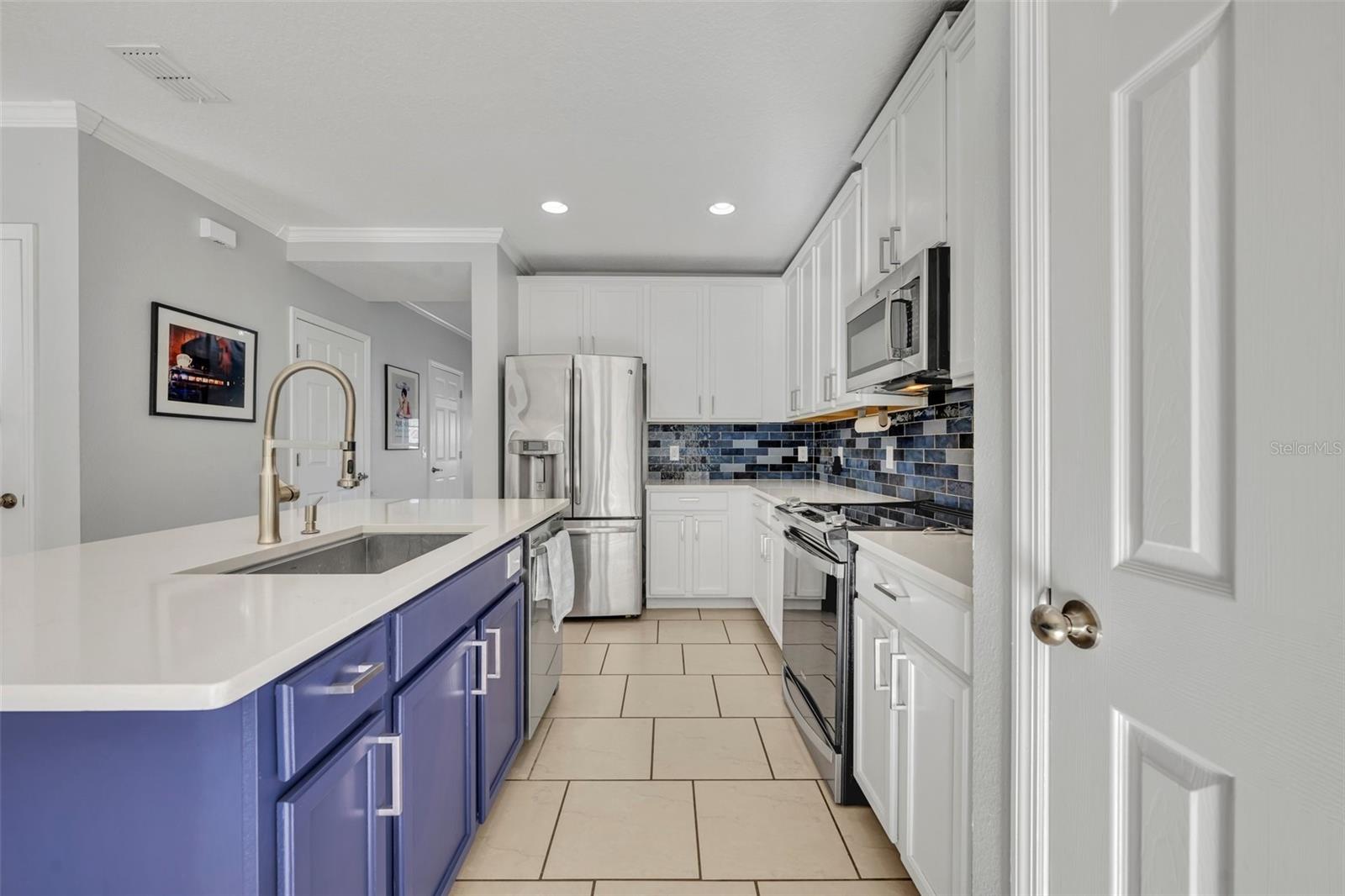 Image 16 of 53 For 10219 Lenox Street