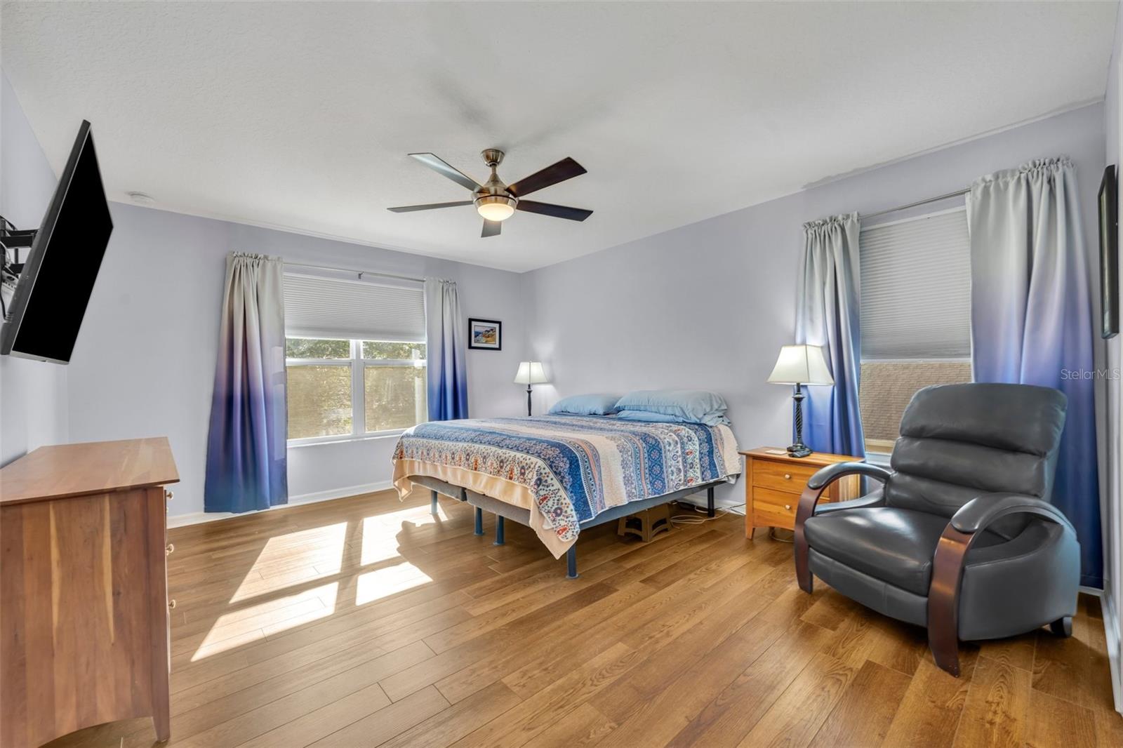 Image 30 of 53 For 10219 Lenox Street