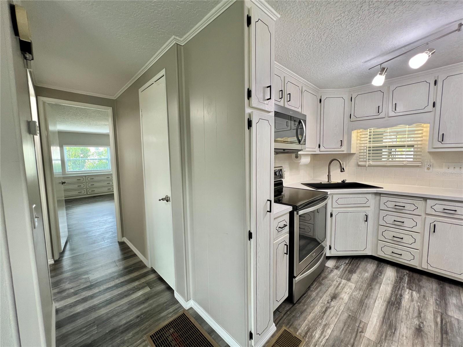 Image 39 of 60 For 108 Audubon Drive