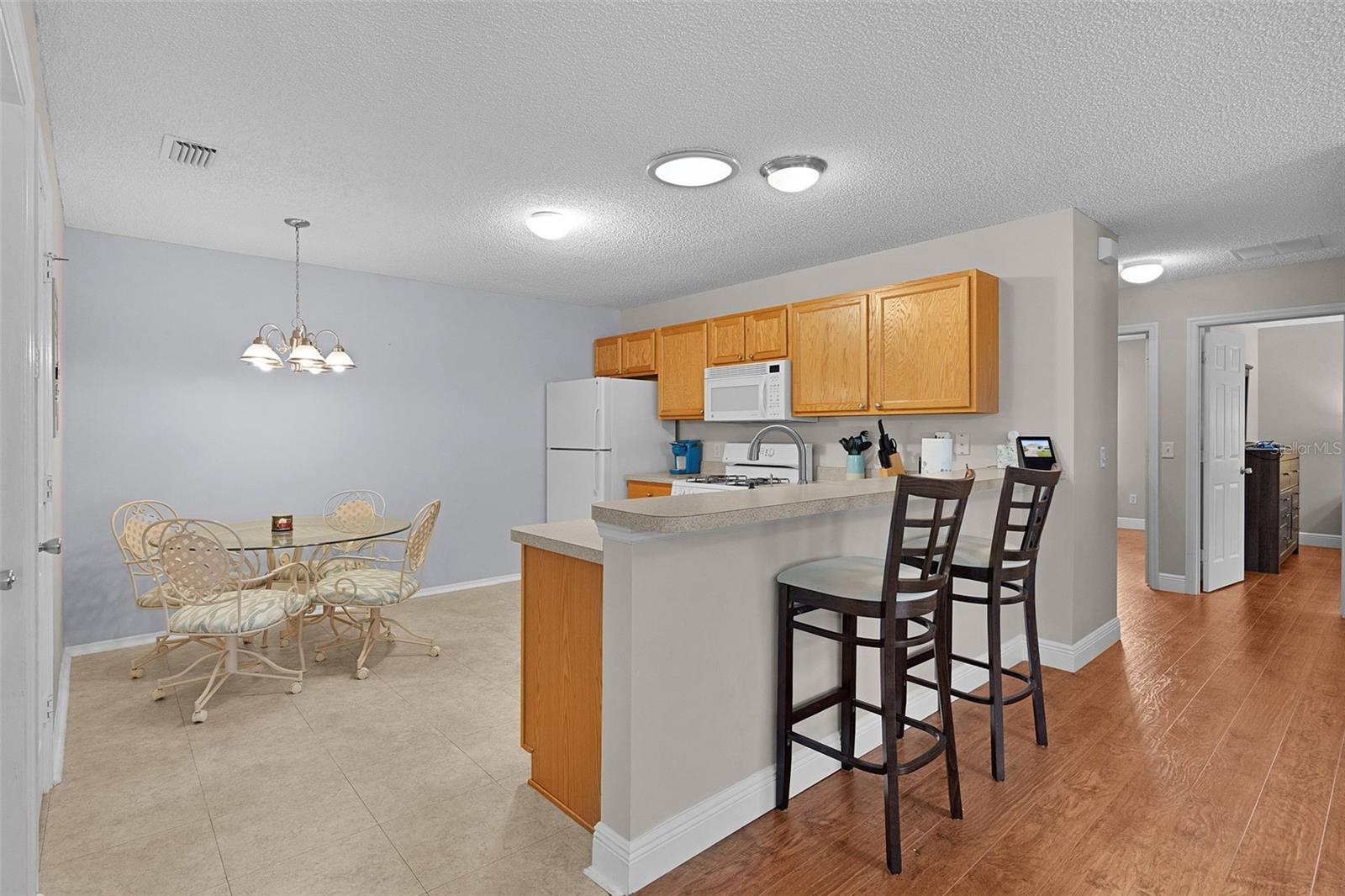 Image 16 of 55 For 2595 Ascot Loop