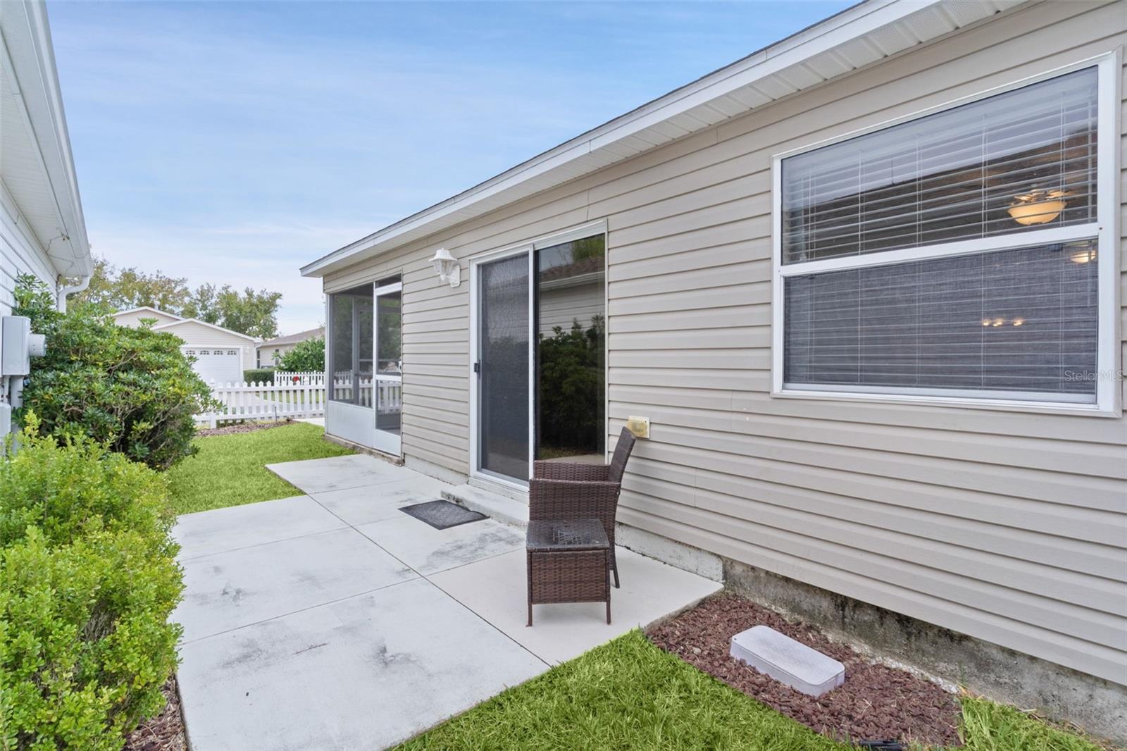 Image 32 of 55 For 2595 Ascot Loop