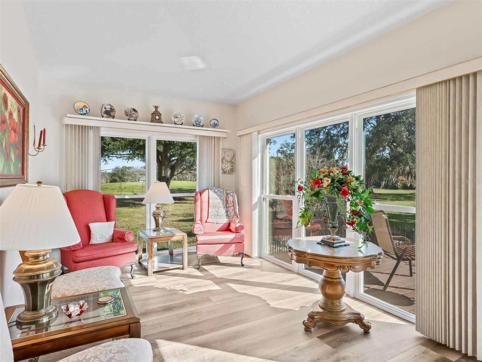 Image 18 of 61 For 1409 Meadow View Way