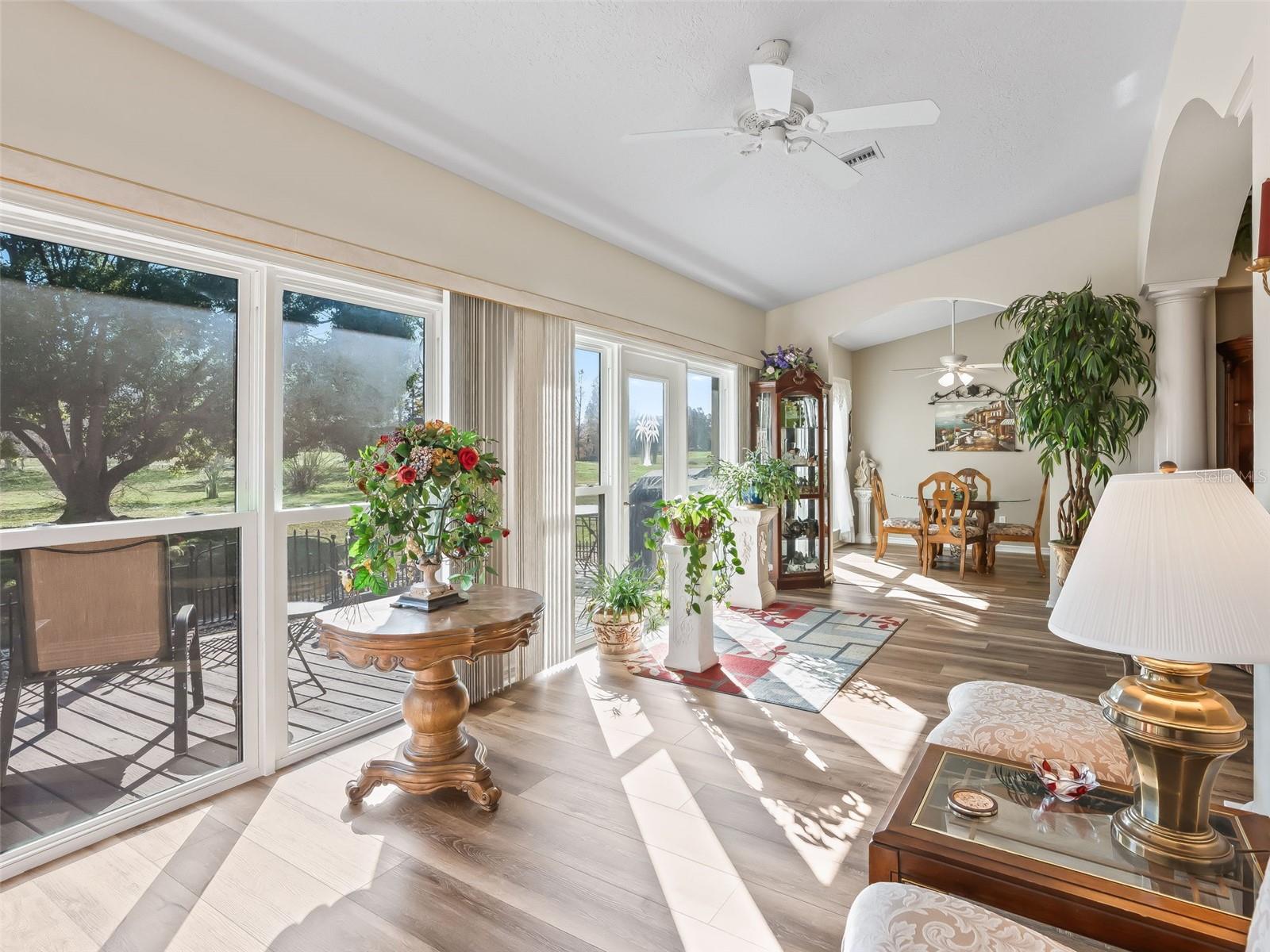 Image 19 of 61 For 1409 Meadow View Way