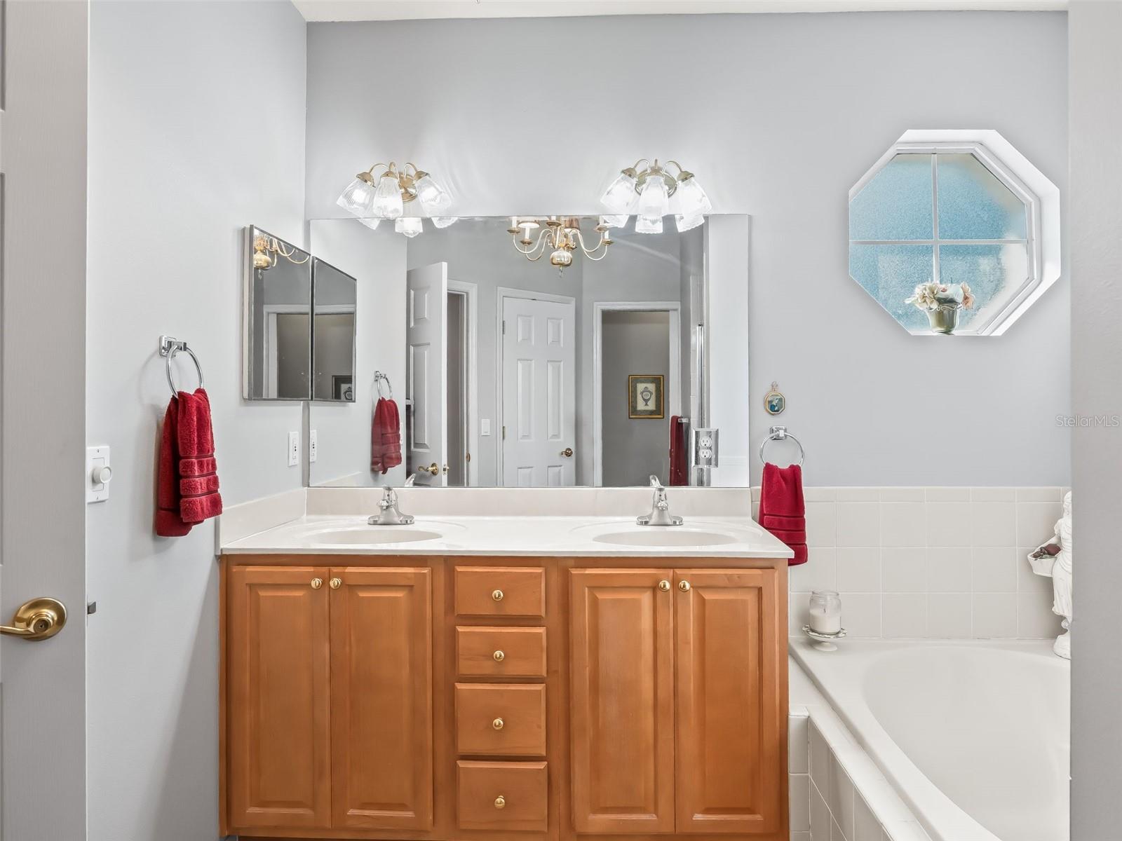 Image 35 of 61 For 1409 Meadow View Way