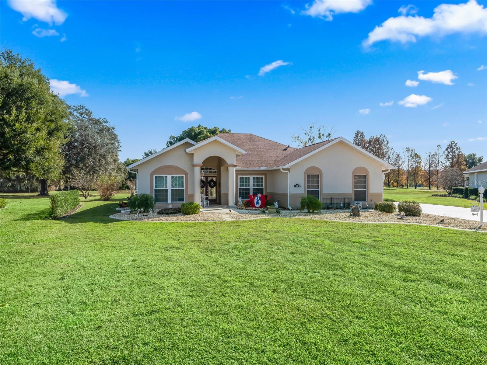 Image 5 of 61 For 1409 Meadow View Way