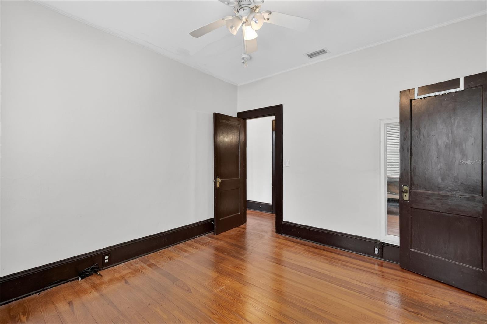 Image 15 of 37 For 1022 Donnelly Street