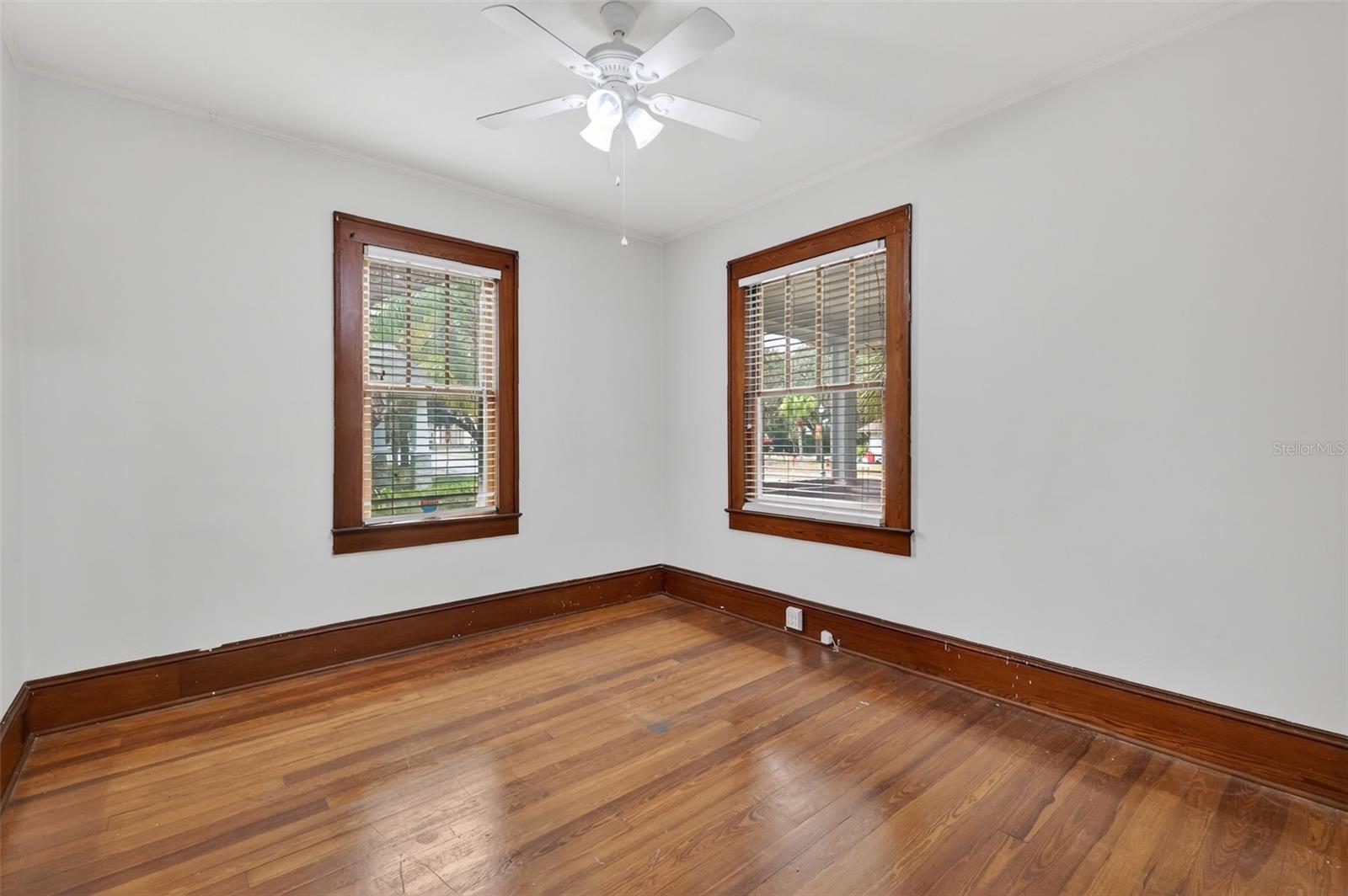 Image 21 of 37 For 1022 Donnelly Street