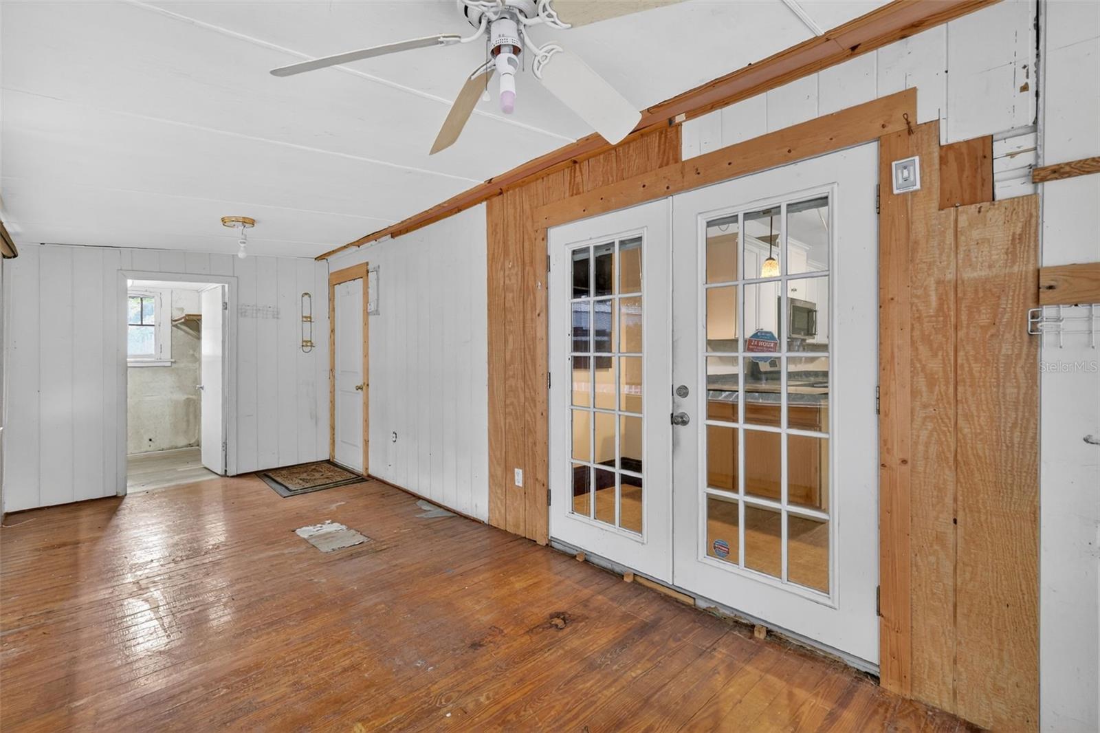 Image 22 of 37 For 1022 Donnelly Street