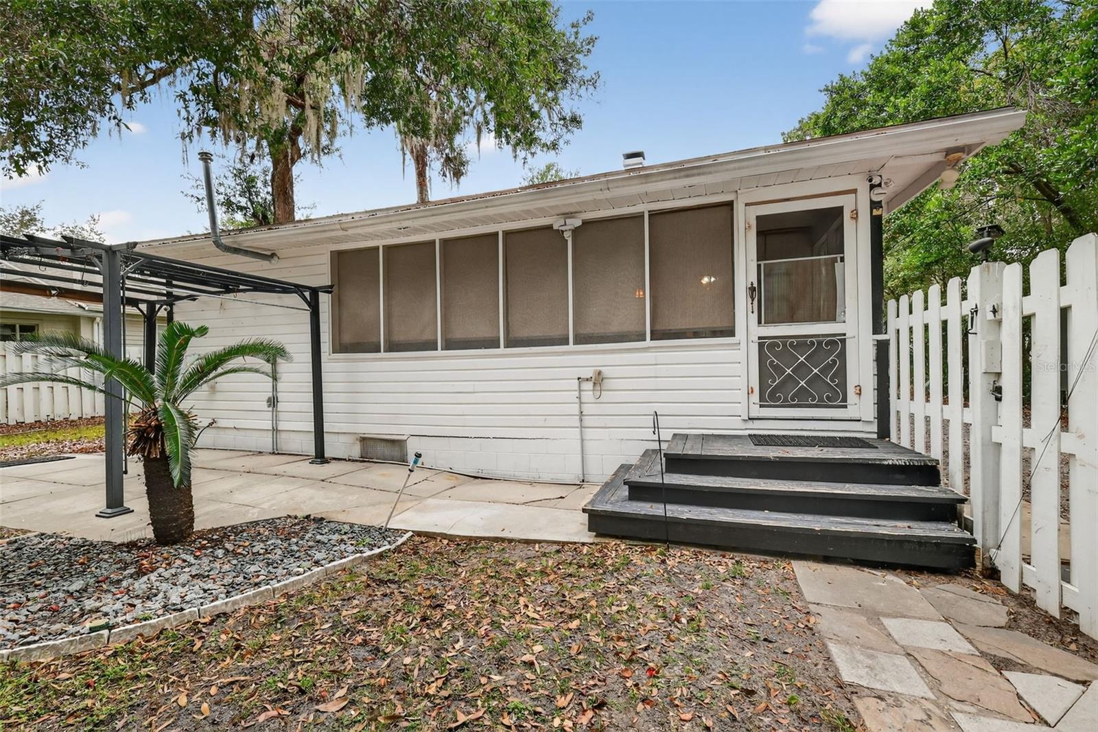 Image 24 of 37 For 1022 Donnelly Street