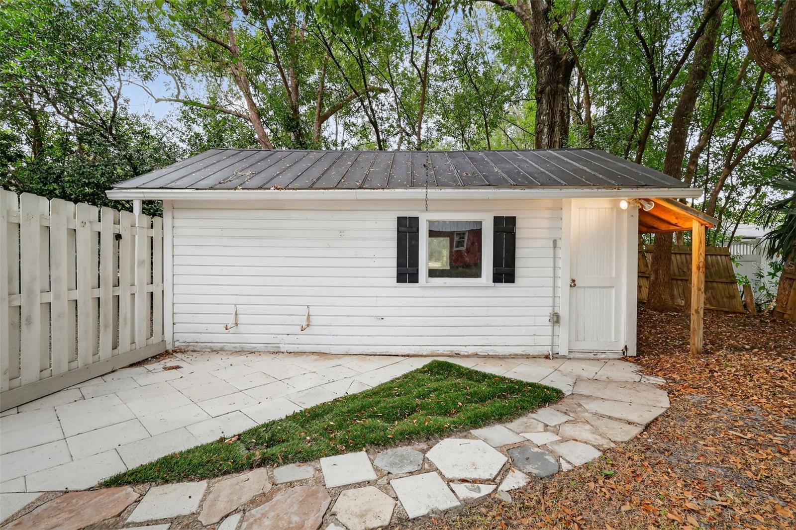 Image 25 of 37 For 1022 Donnelly Street