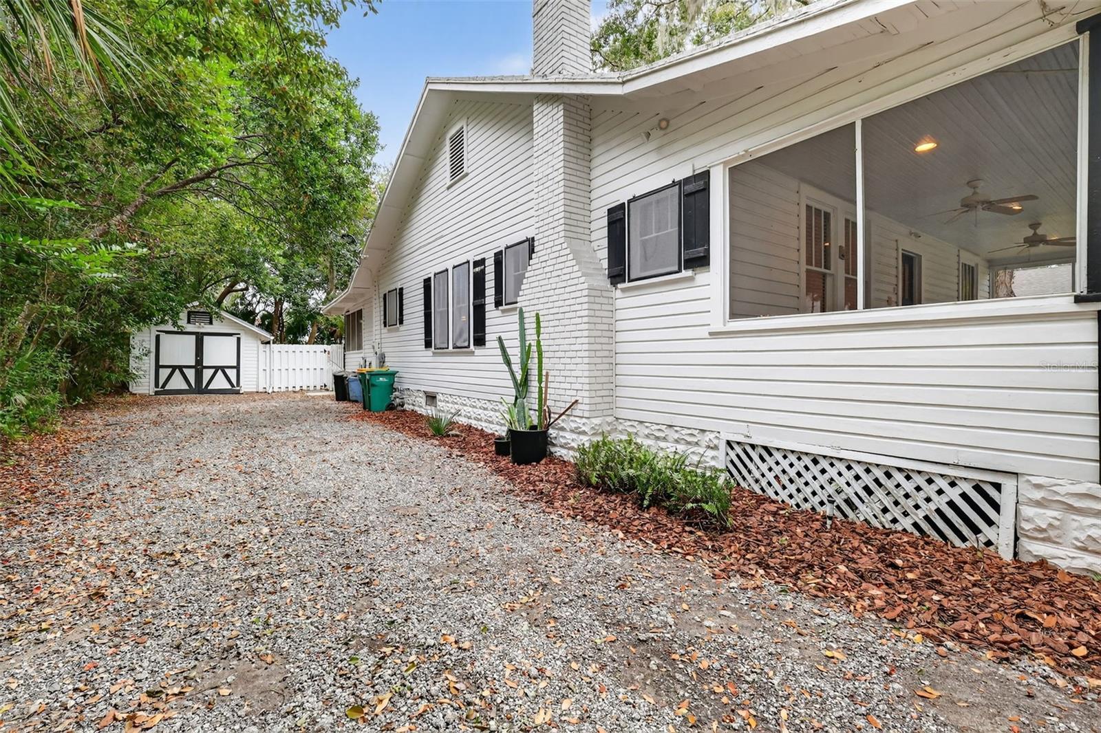 Image 26 of 37 For 1022 Donnelly Street