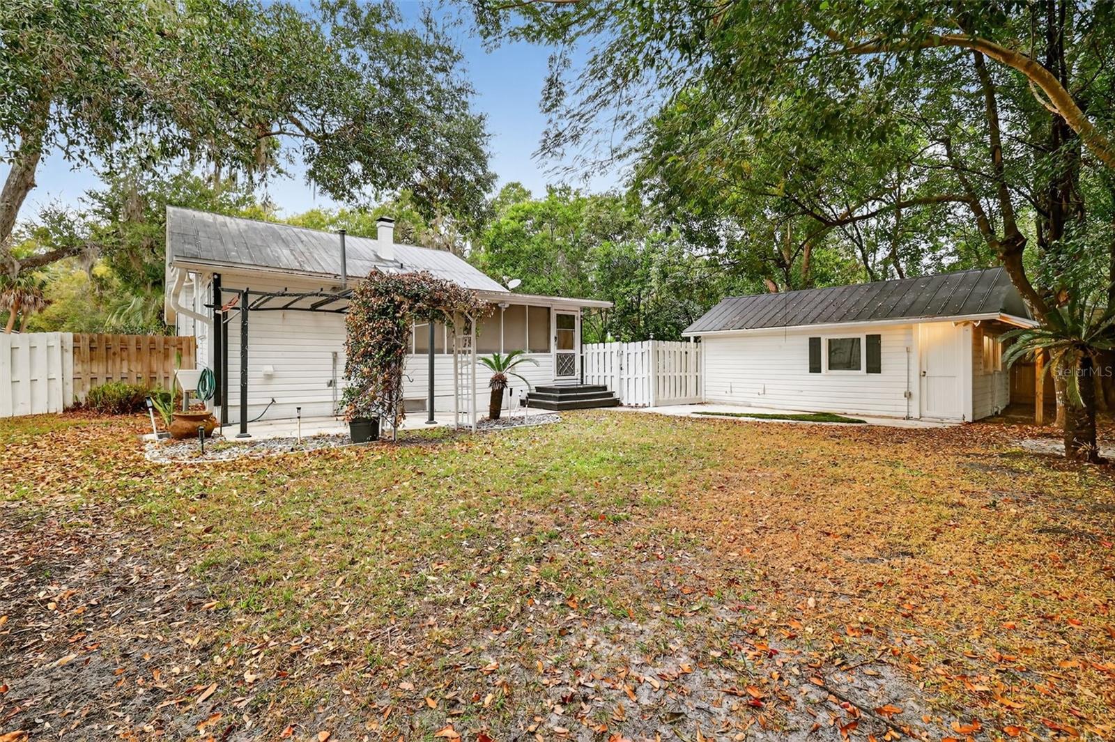 Image 33 of 37 For 1022 Donnelly Street