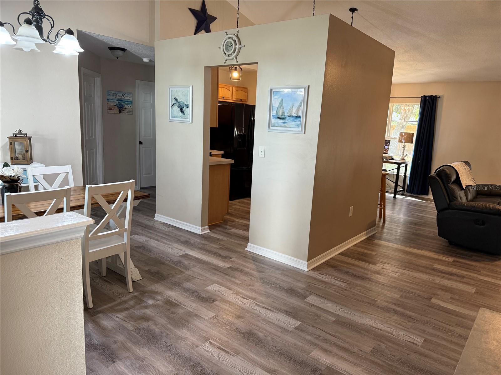 Image 8 of 30 For 33809 Silver Pine Drive