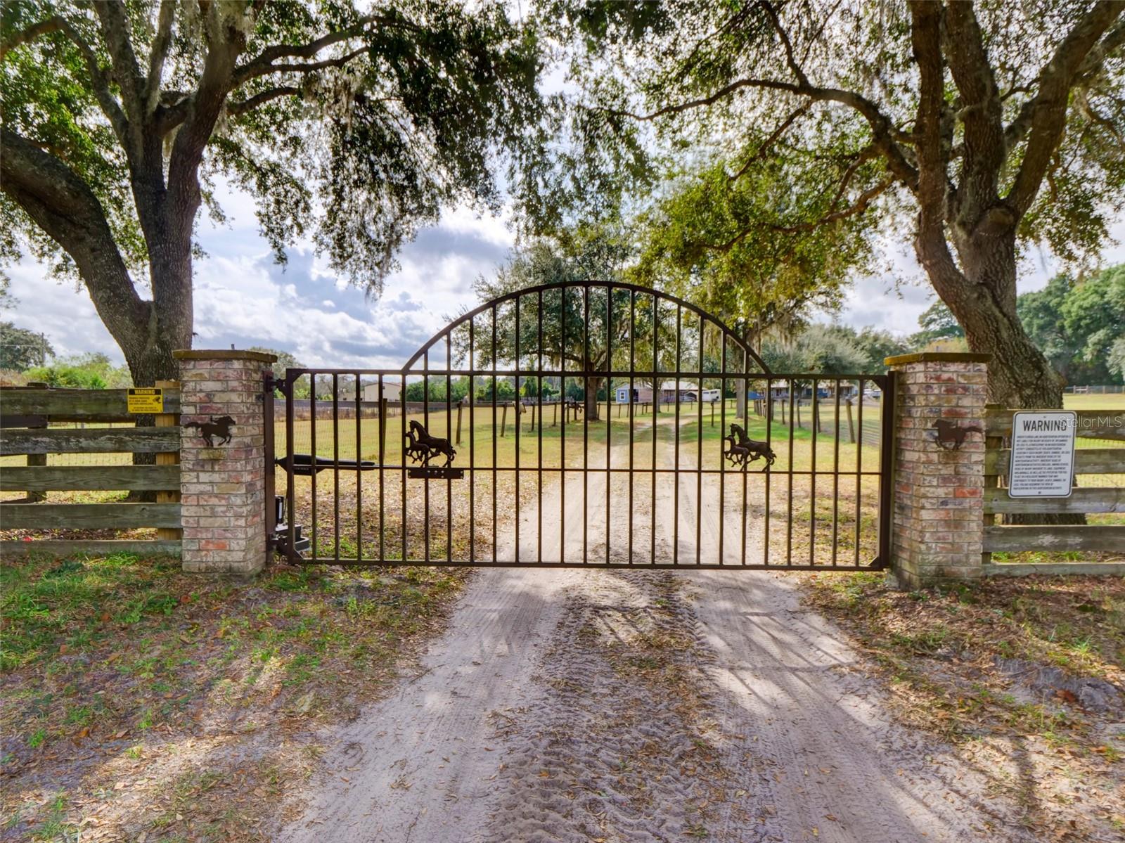 Image 2 of 60 For 1765 Cr 462  