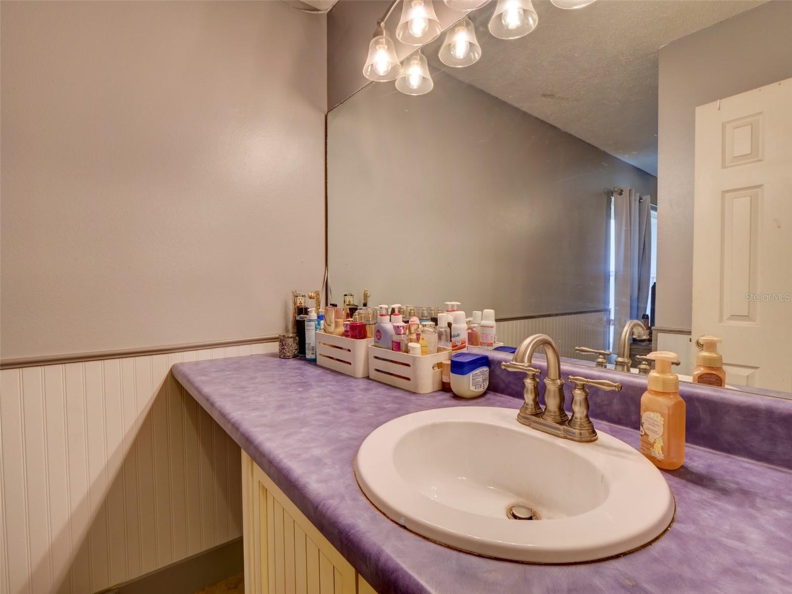 Image 27 of 60 For 1765 Cr 462  