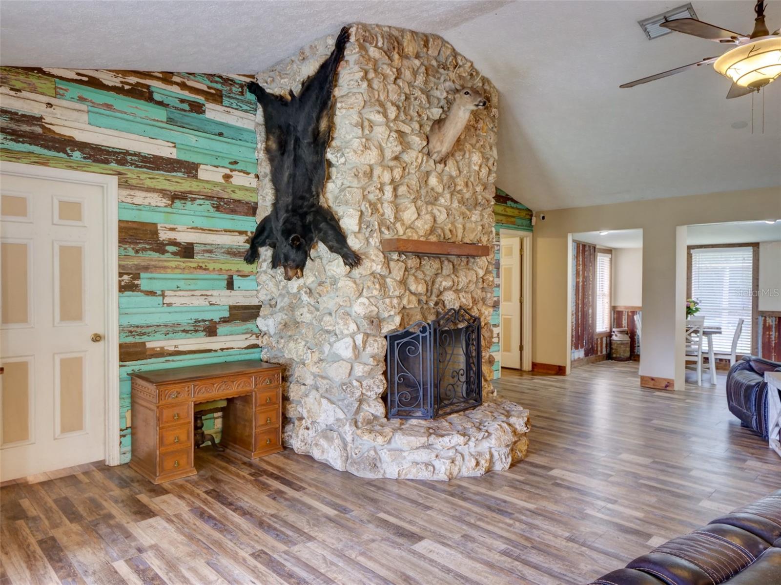 Image 9 of 60 For 1765 Cr 462  